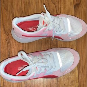 Pink & White size 7 Sneakers